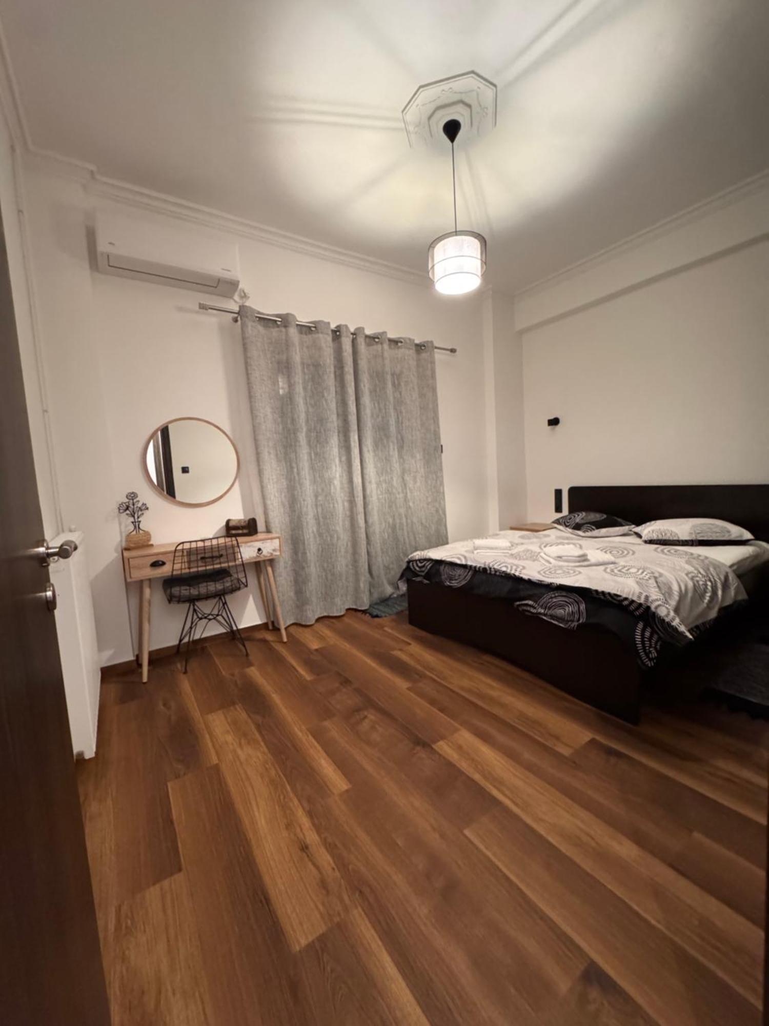 Navaro Apartments Патра Экстерьер фото